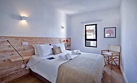 Two-Bedroom Apartment with Sea View