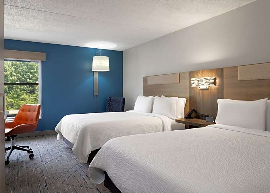 Holiday Inn Express Indianapolis Airport By IHG