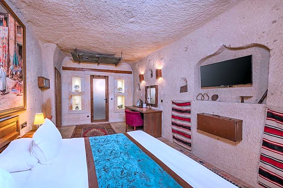 Cappa Via Cave Hotel