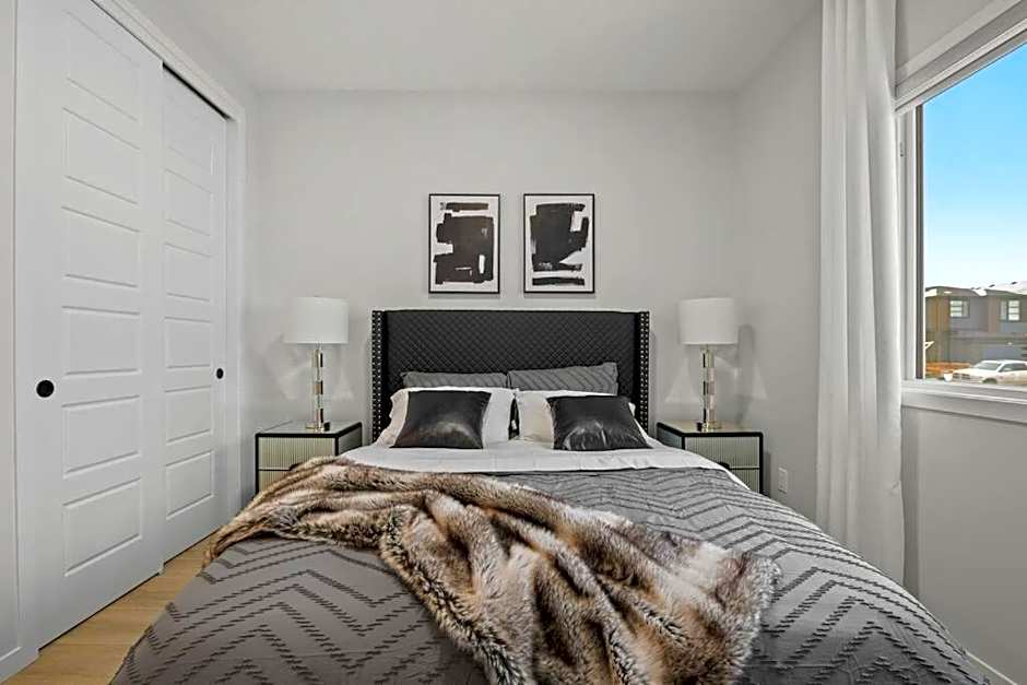 Luxury-4bed with AC-86"TV-BrandNew in Cranston, Calgary