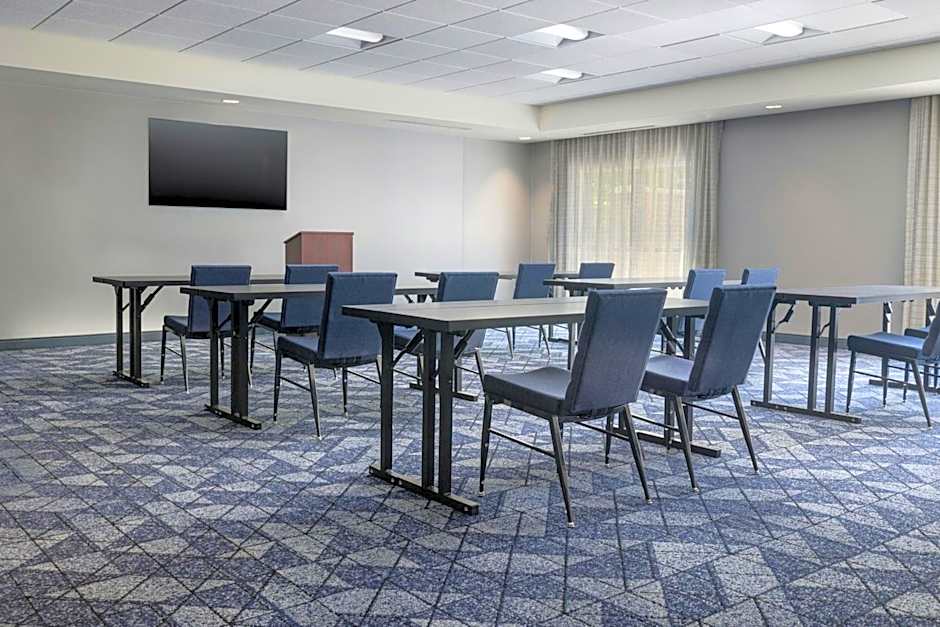 Courtyard by Marriott Largo Medical Center Drive