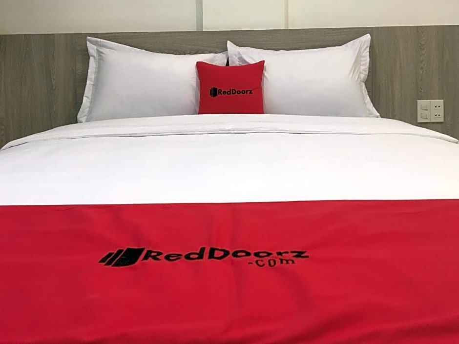 RedDoorz Plus @ Jalan Juanda Medan