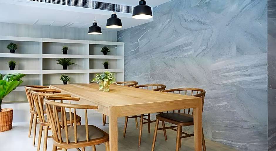 Aspira Tropical Residence Thong Lor