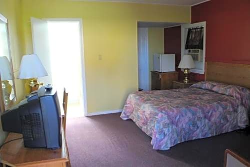 Crest Motel