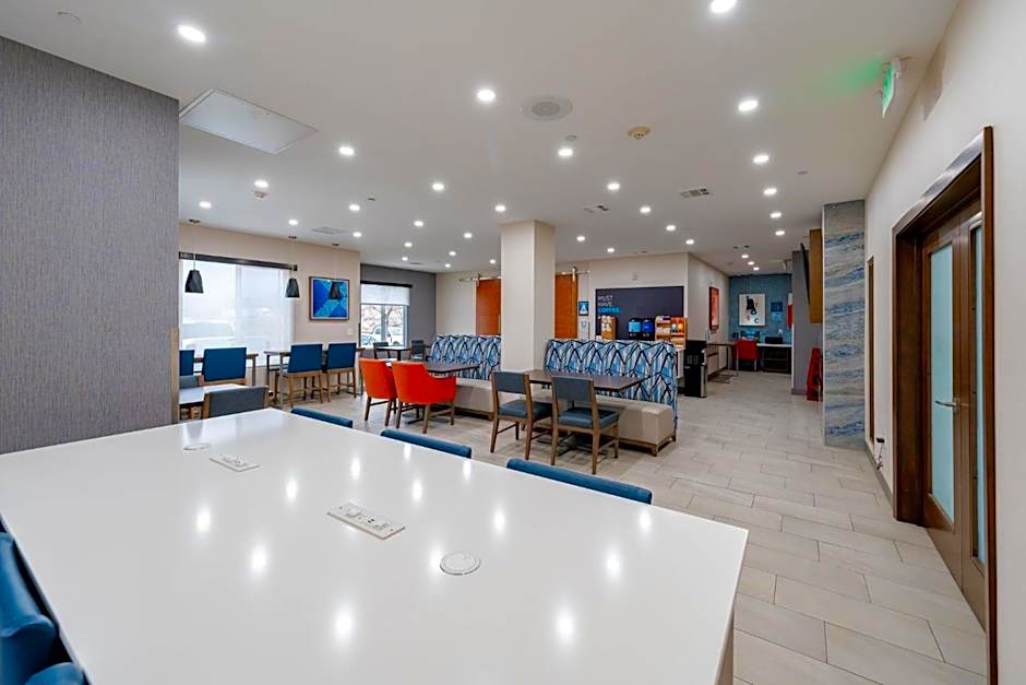 Holiday Inn Express & Suites Frazier Park by IHG