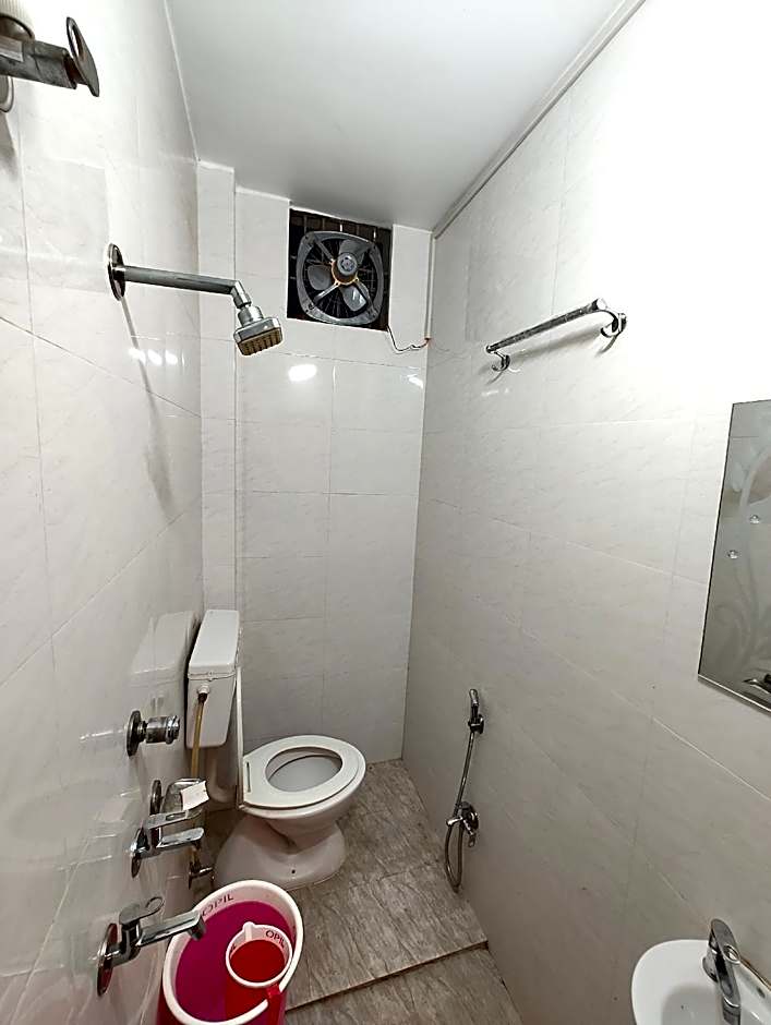 Goroomgo Akay guest house Varanasi 3km from Kashi Vishwanath Temple