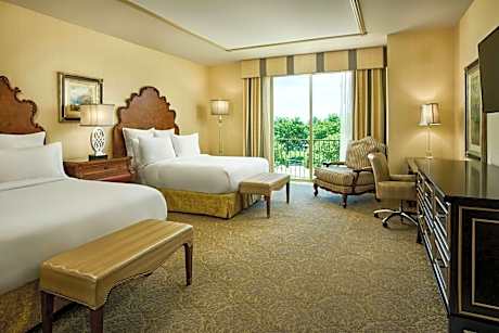 Standard Queen Room with Two Queen Beds - Hearing Accessible