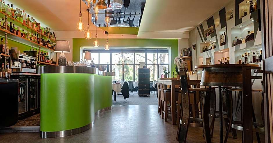 Logis Hôtel Restaurant L'Essille