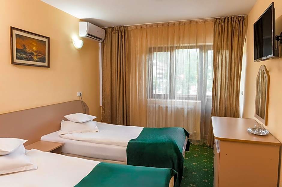 Hotel Sallaris Monteoru