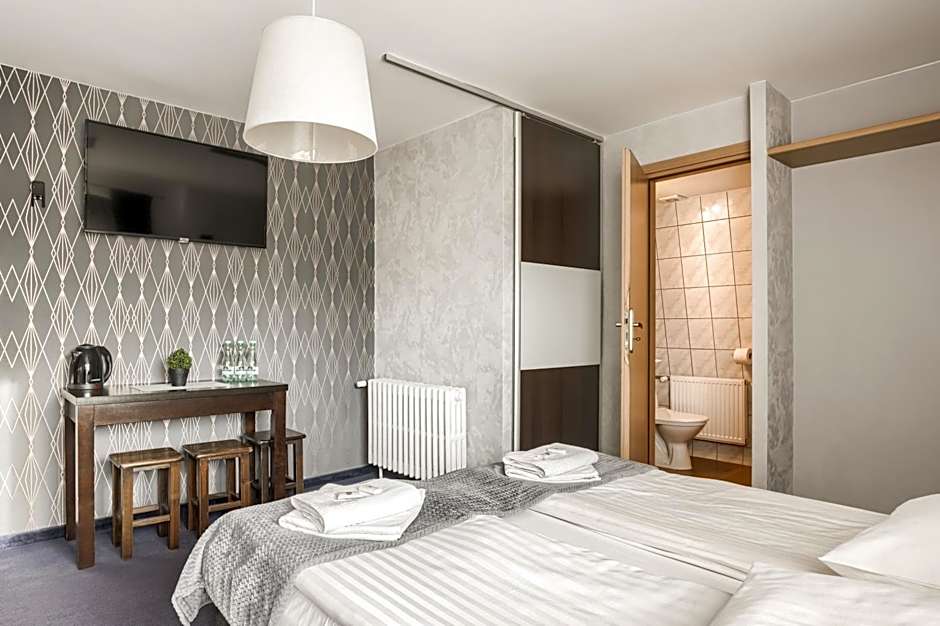 Willa Biały Domek - 600m Krupówki