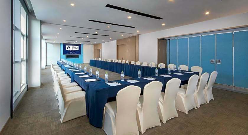 Holiday Inn Express Xichang City Center By IHG