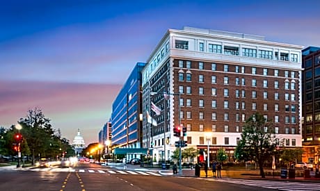 Phoenix Park Hotel