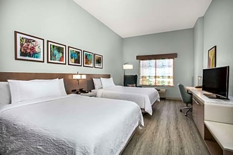 1 Kng Deluxe Ste  Acc Ri Shwr Sofabd Lakeview