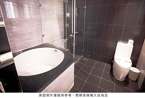 Royal Group Hotel Minghua Branch