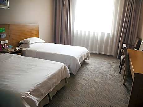 Twin Bed Standard Room