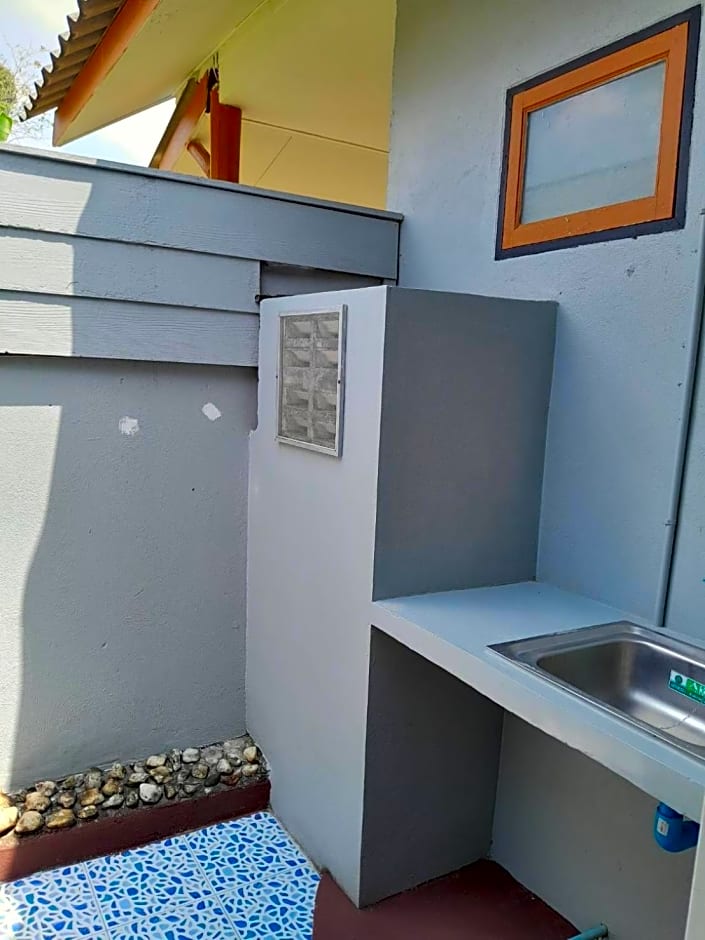 Khaolak Banana Bungalow