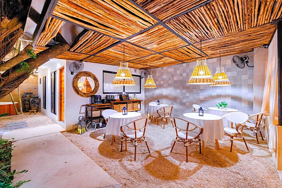 Hotel Aalada Playa del Carmen