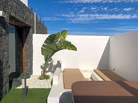 Apartment with Mountain View and Spa bath