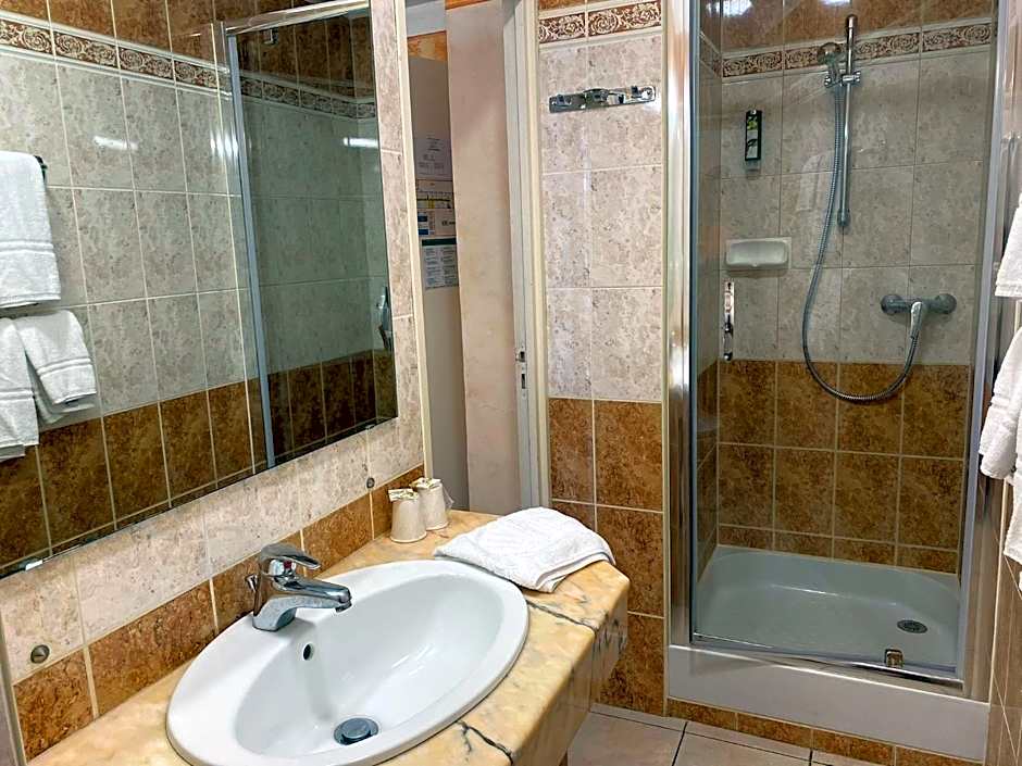 Logis Grand Hotel Bain