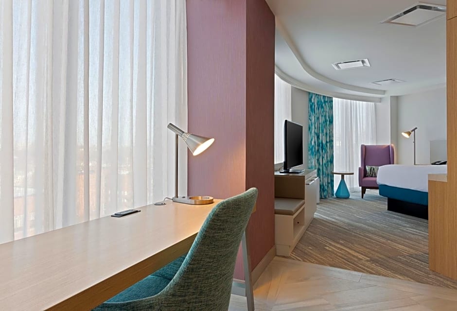 Hilton Garden Inn Boston Brookline, Ma