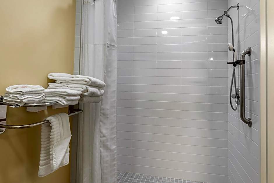 Comfort Inn Brewster