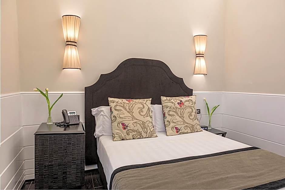 The Independent Suites