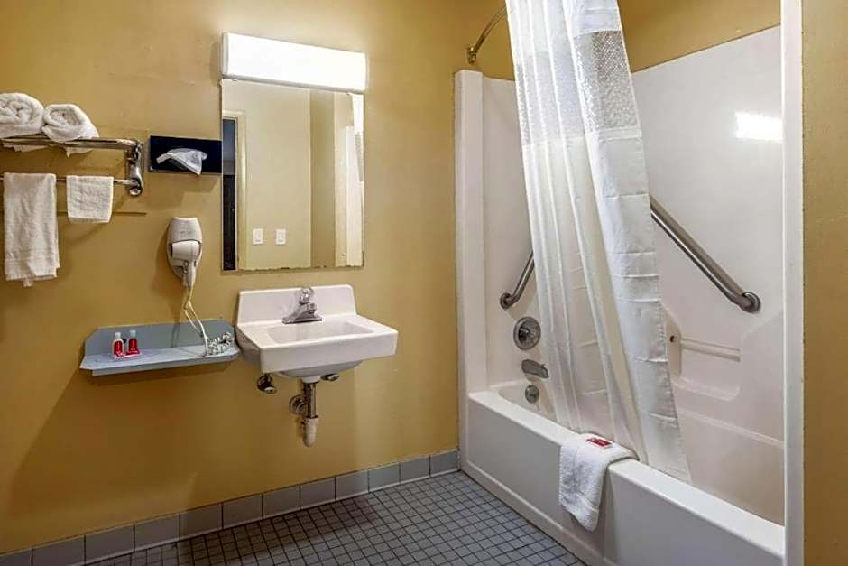Southern Inn and Suites