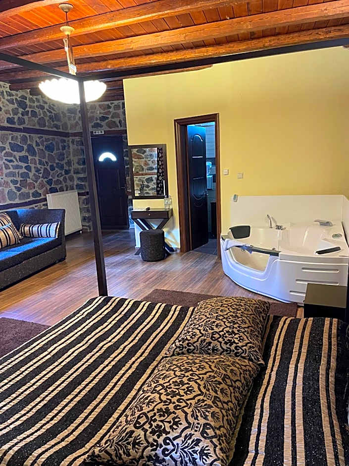 Gioras Hotel – Agios Athanasios, ND