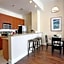 Amazing Condos Beautiful View 2 Blocks To French Quarter, Small Rooftop Pool, Gym, Seanger Theater, Super Dome, And Bourbon St