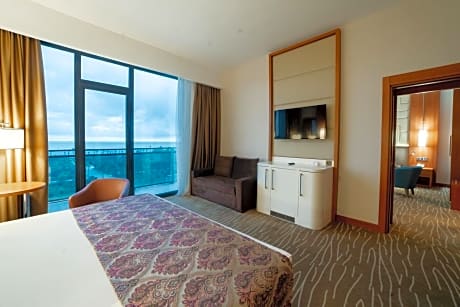 Suite with City View