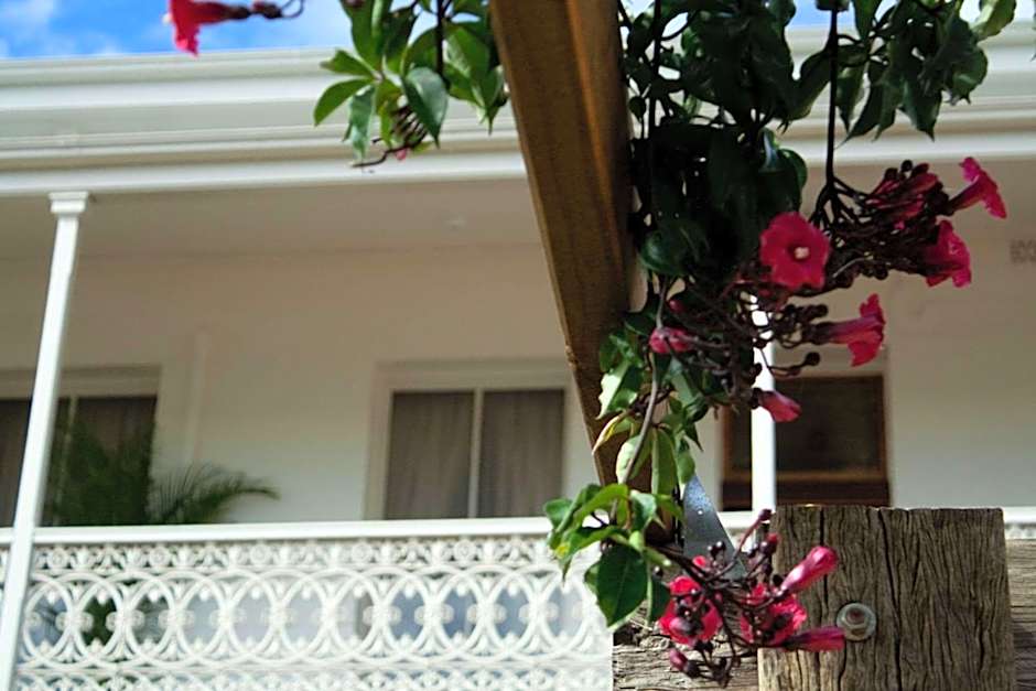Denison Boutique Hotel