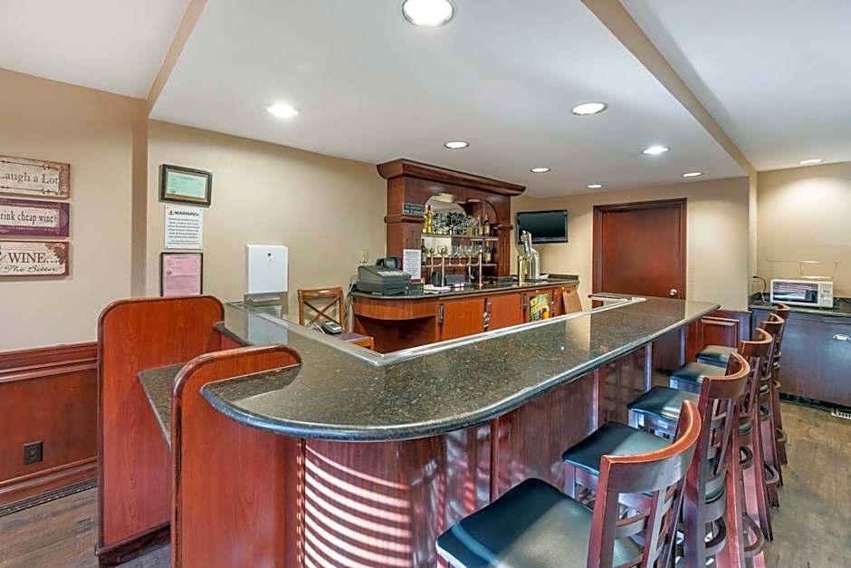 Best Western Plus Orchid Hotel & Suites