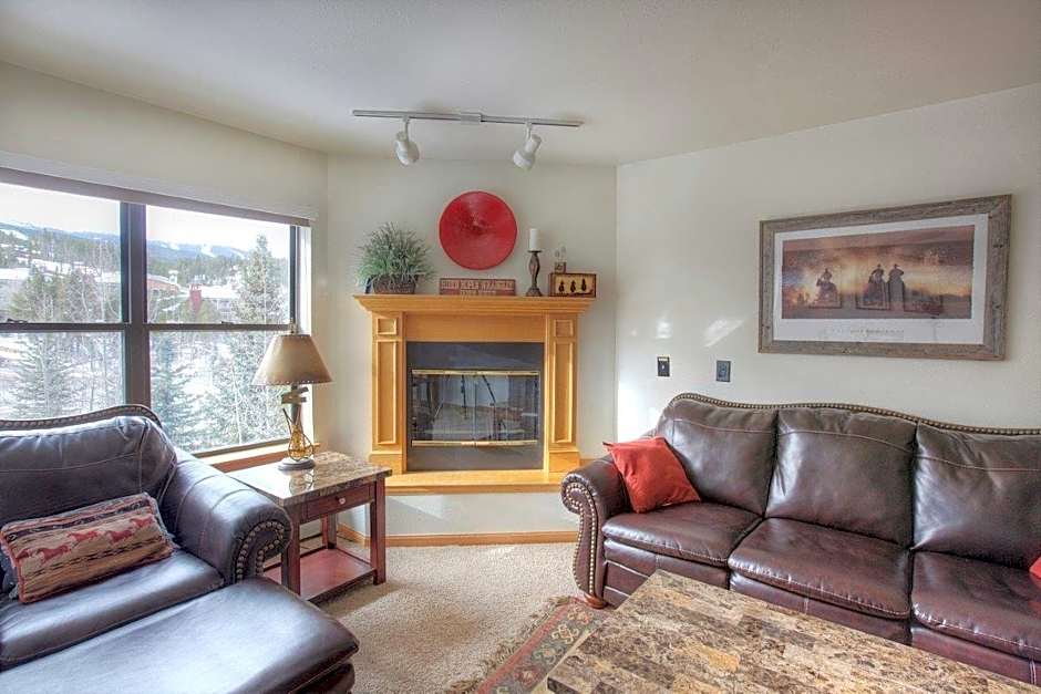 River Mountain Lodge