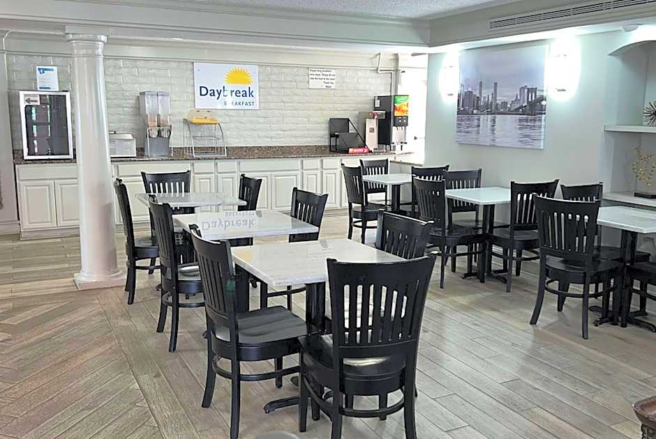 Days Inn by Wyndham Birmingham/West