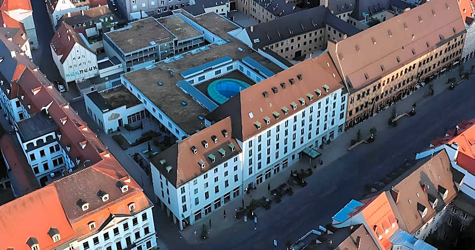 Hotel Maximilian’s