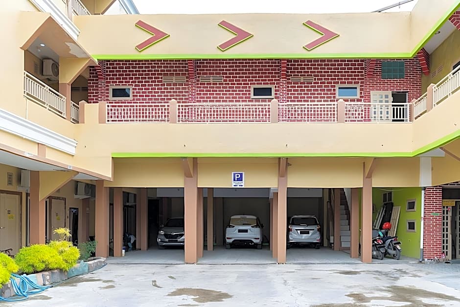 RedDoorz Syariah near Jalan A Yani KM 8 Citraland