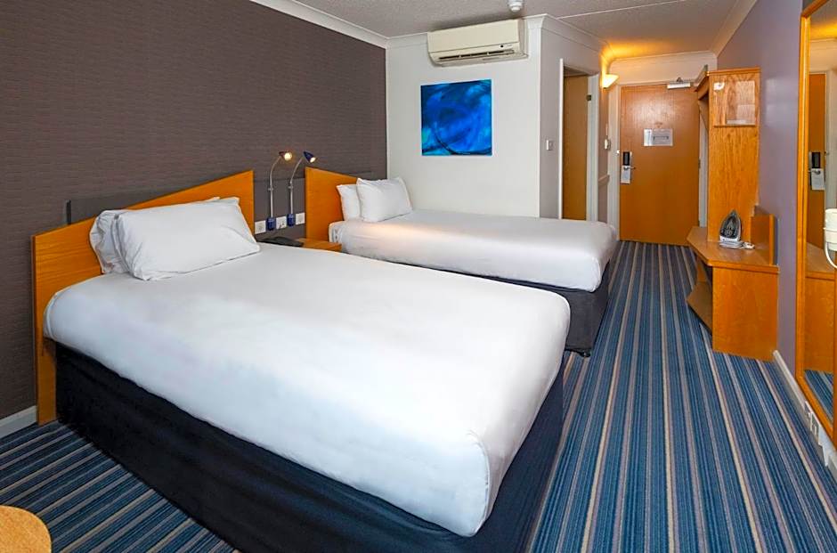 Holiday Inn Express Birmingham-Snow Hill By IHG