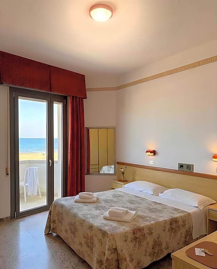Hotel Columbia Frontemare