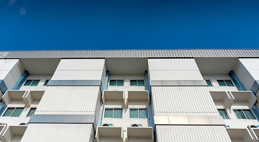 Mayflower Grand Hotel Korat