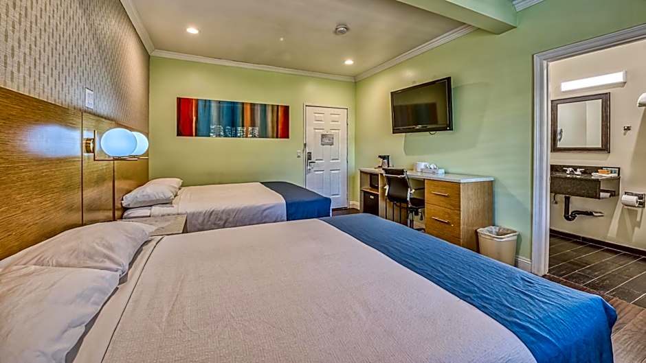 Hollywood City Inn
