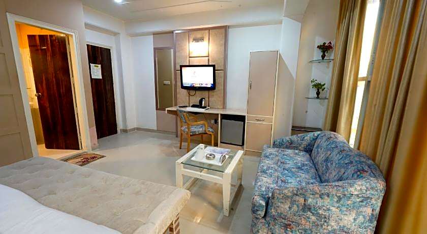 Hotel Oppera Mahipalpur - New Delhi 