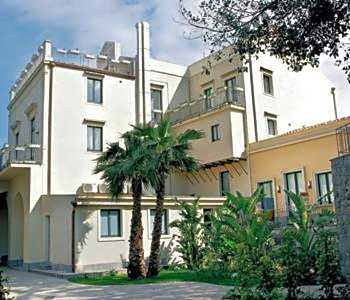 Ognina Residence