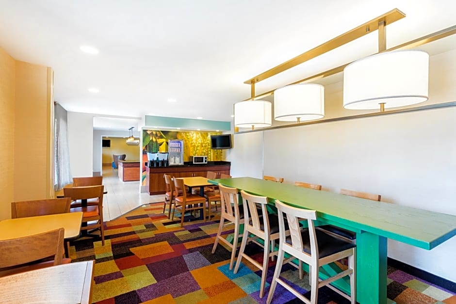 Baymont by Wyndham Savannah Midtown