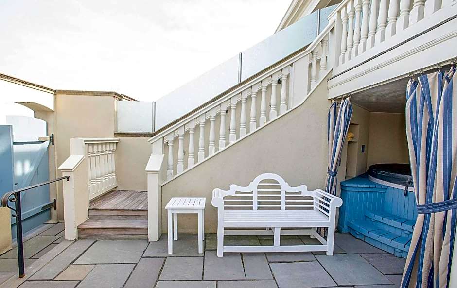 The Chanler at Cliff Walk