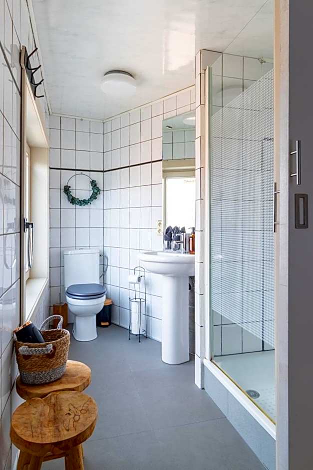 Hotel Entree - View of Canal Bruges