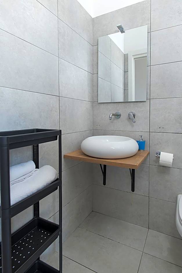 Naples Gateway Rooms