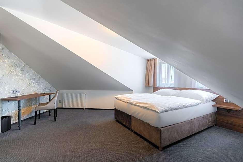 EA Hotel Victoria