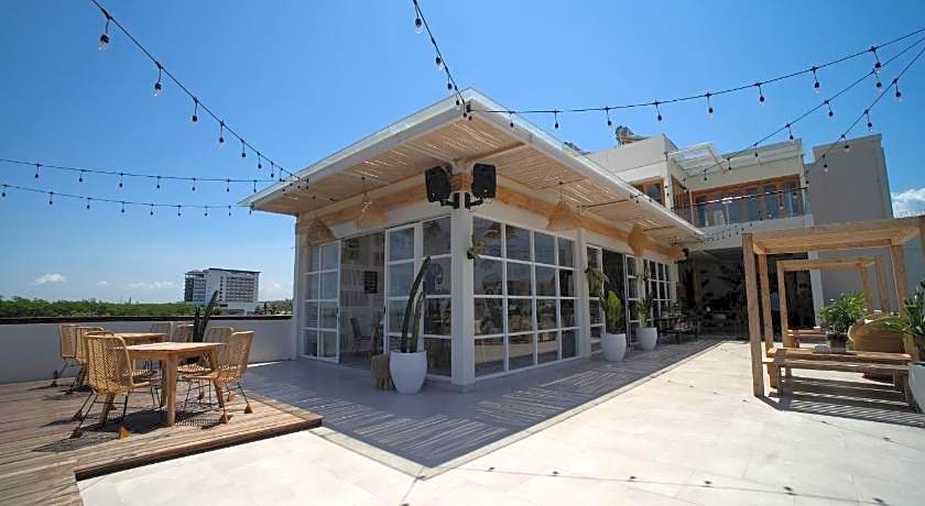 Luminor Hotel Banyuwangi by WH