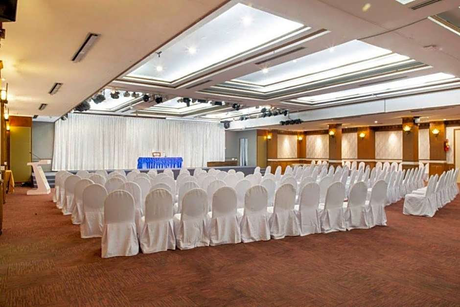 Phrae Nakara Hotel