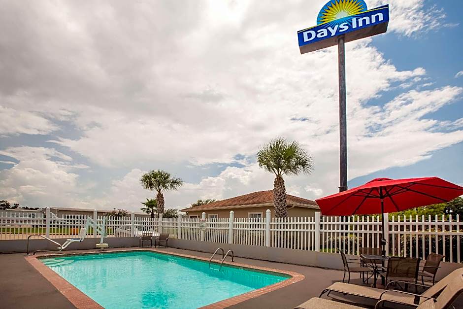 Days Inn by Wyndham Sulphur LA